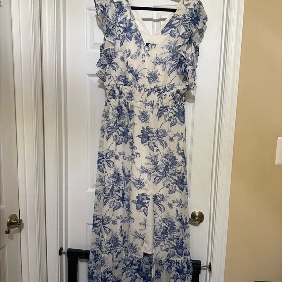 Express Cream and Blue Floral Maxi Dress - Picture 1 of 3